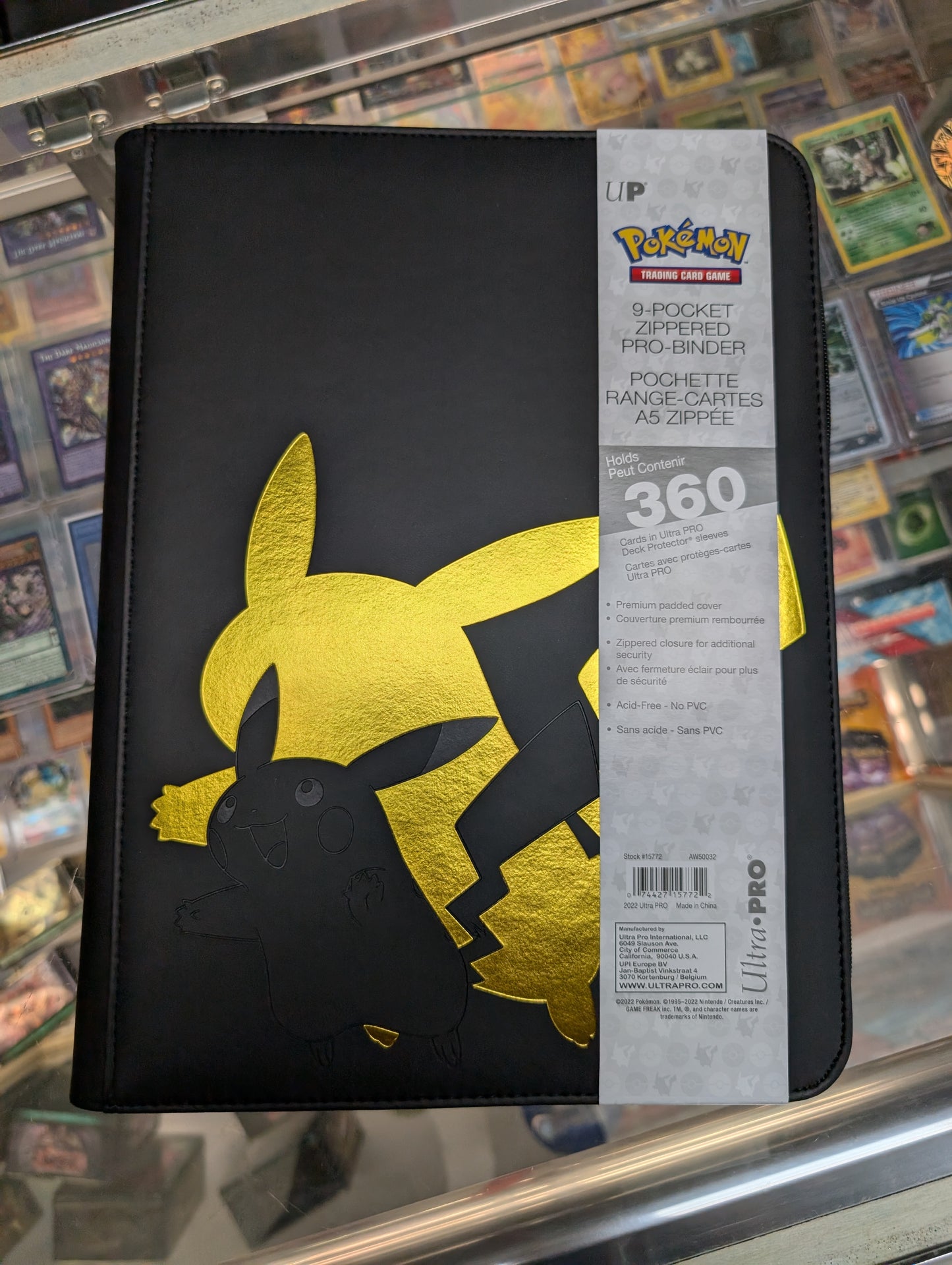 Elite Series Pikachu 9-Pocket Pro-Binder