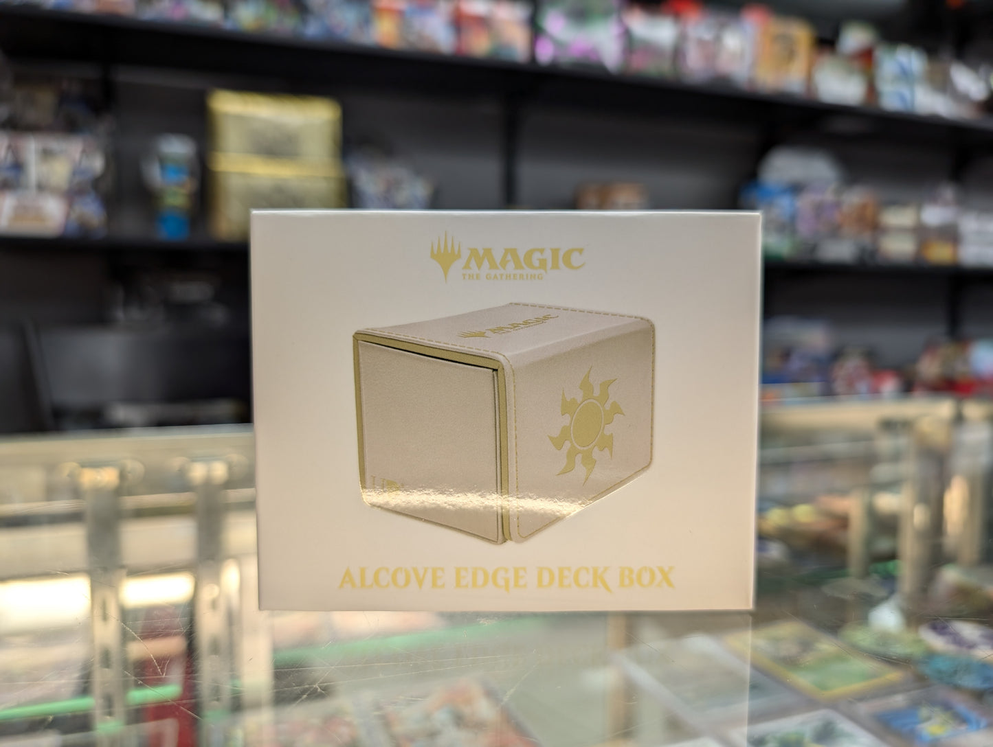 Mana 8 Alcove Edge Deck Box